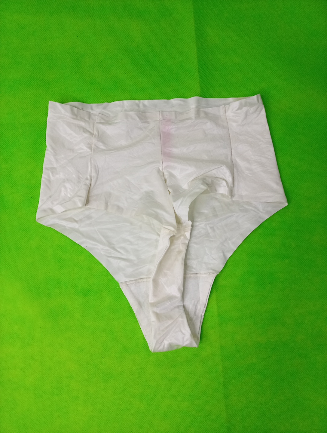 Intimo bianco da donna