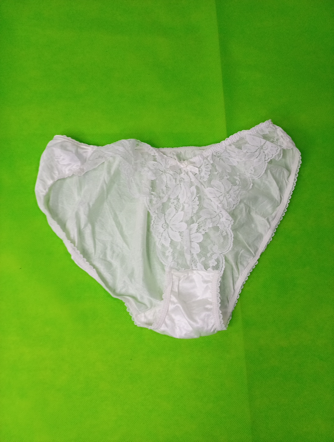 Mutandine bianche in pizzo per donna