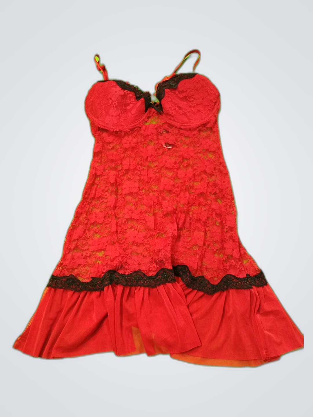 Chemise en dentelle rouge