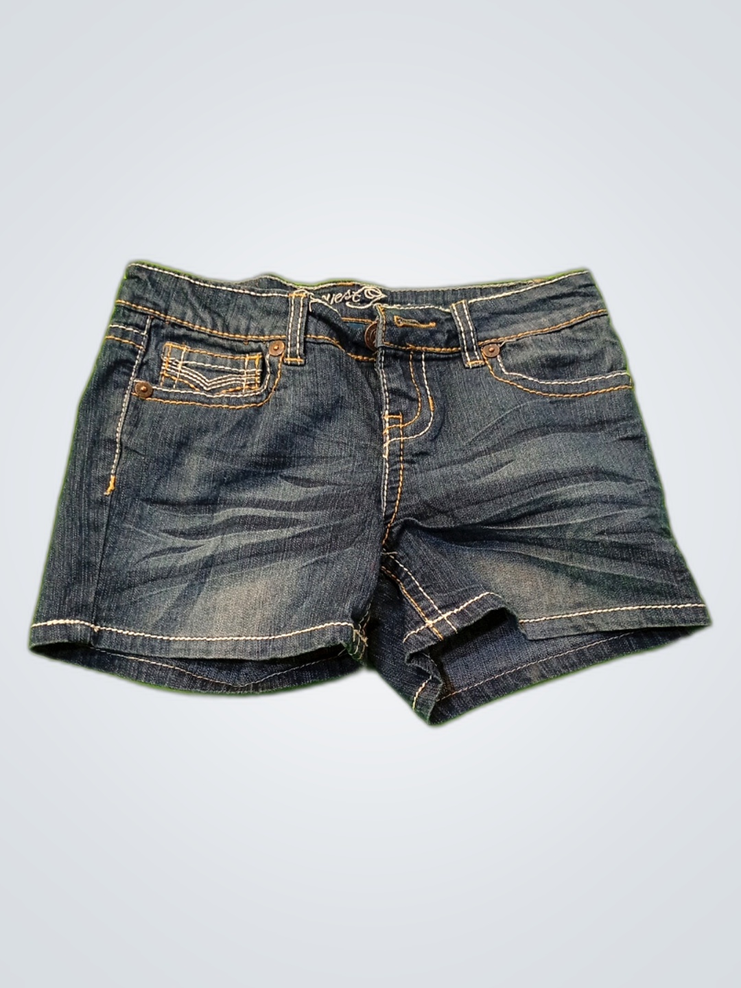 Demander des shorts en jean