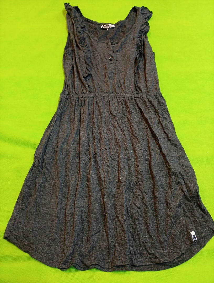 Robe sans manches grise