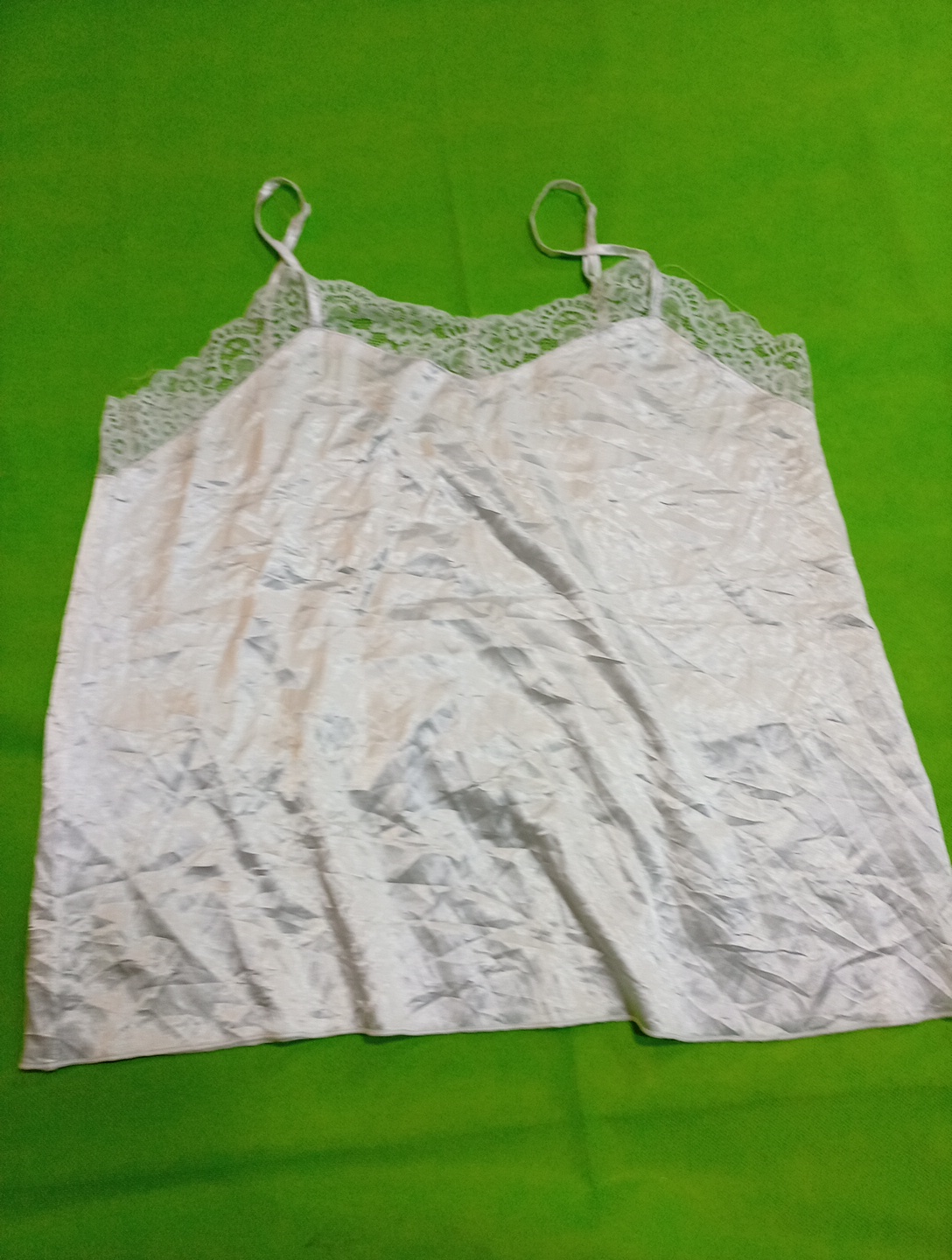 Débardeur en dentelle blanche