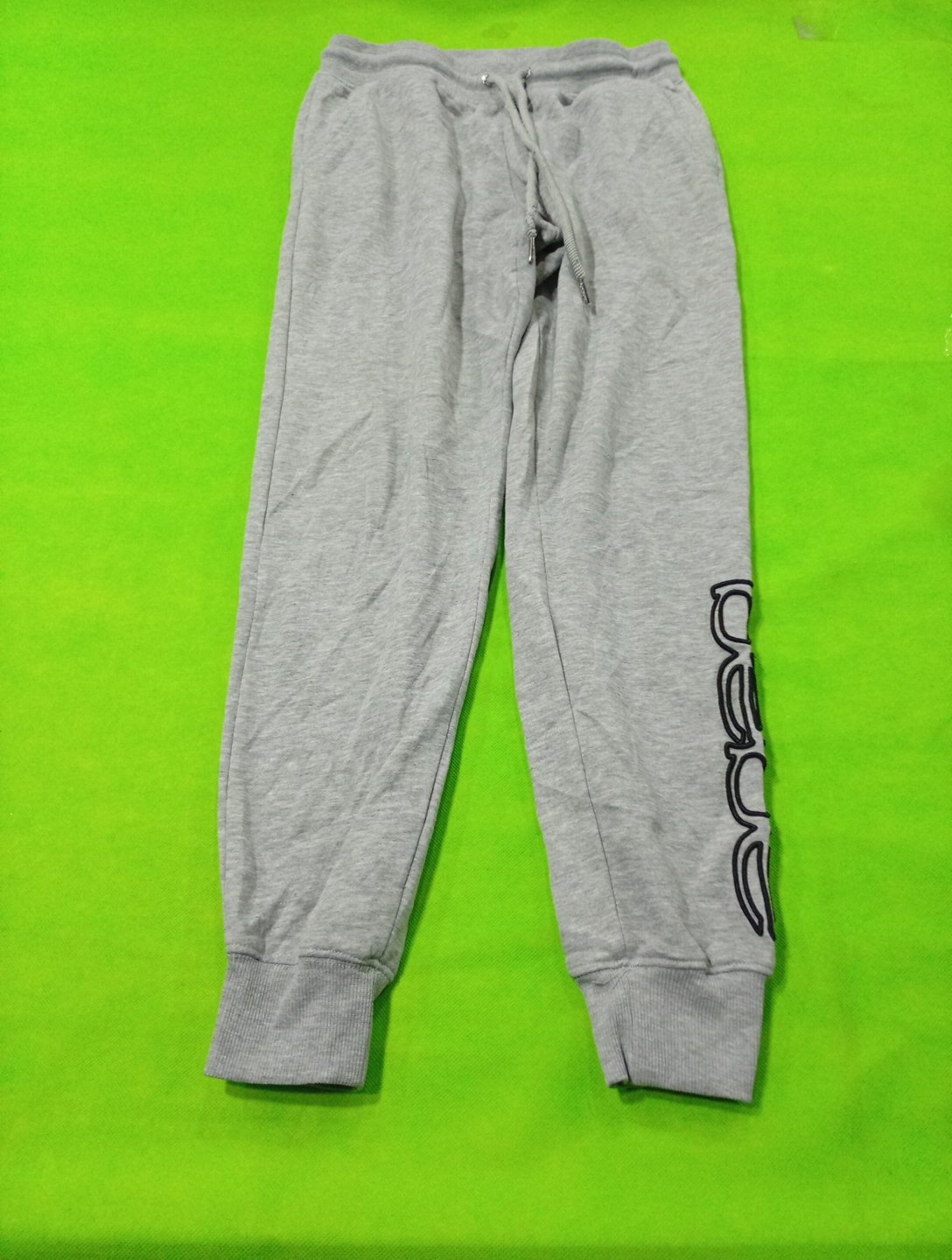 Pantaloni della tuta grigi