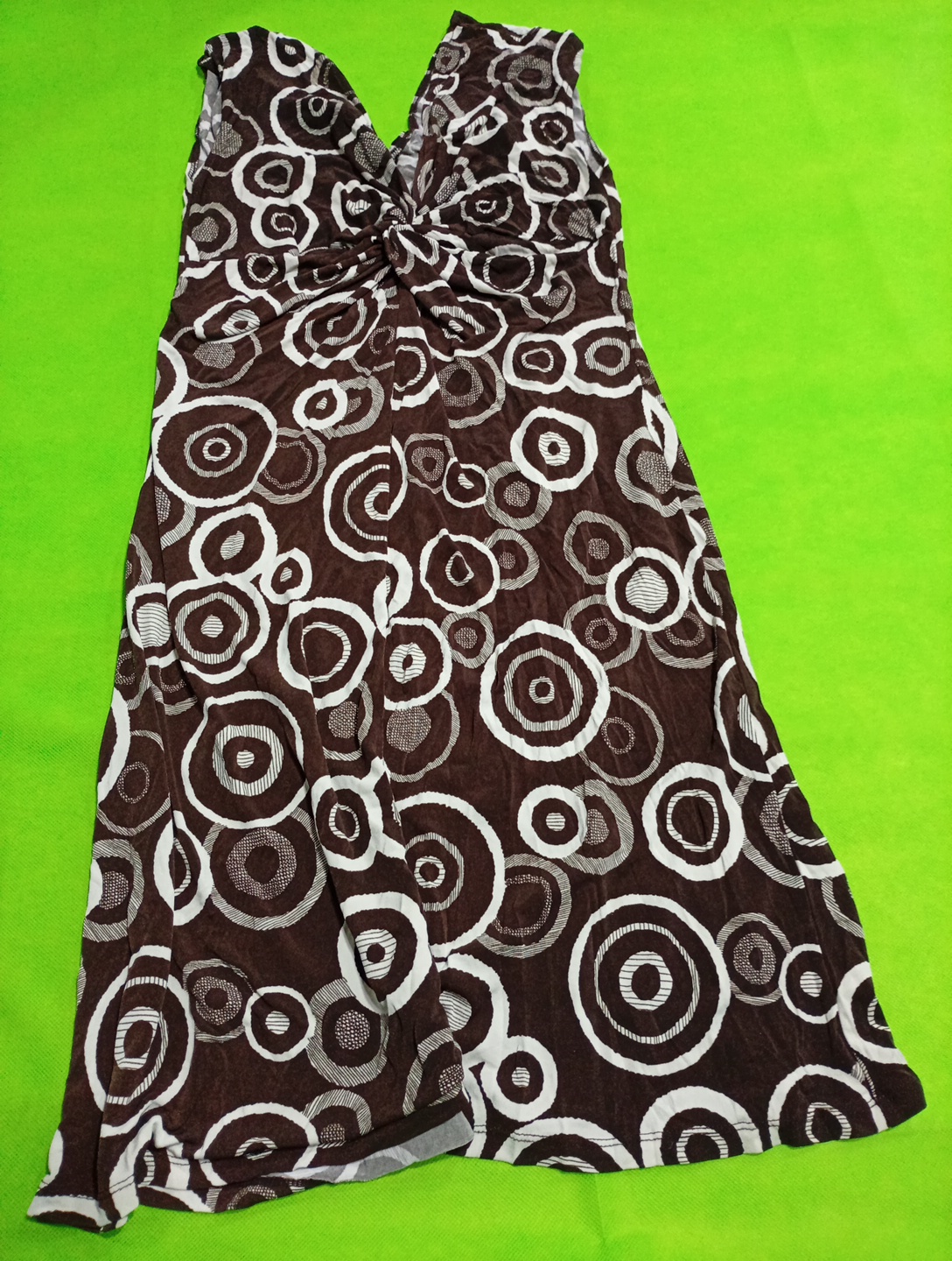 Abito marrone e bianco GNW