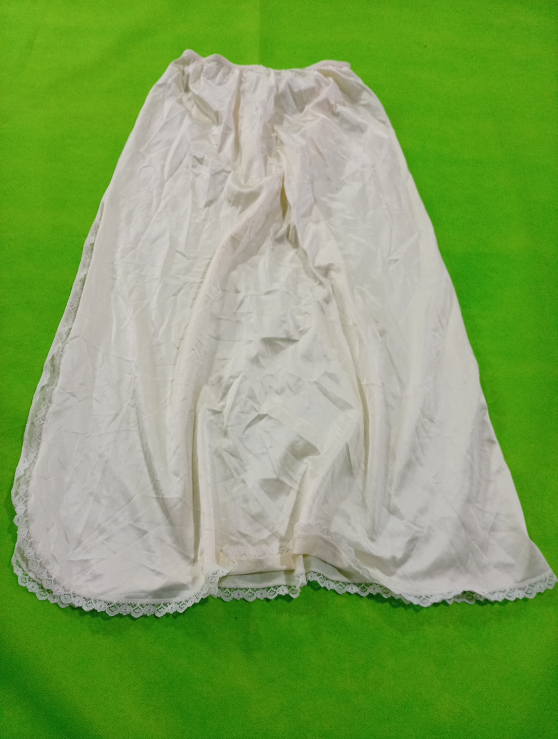 Weißer Halbunterrock