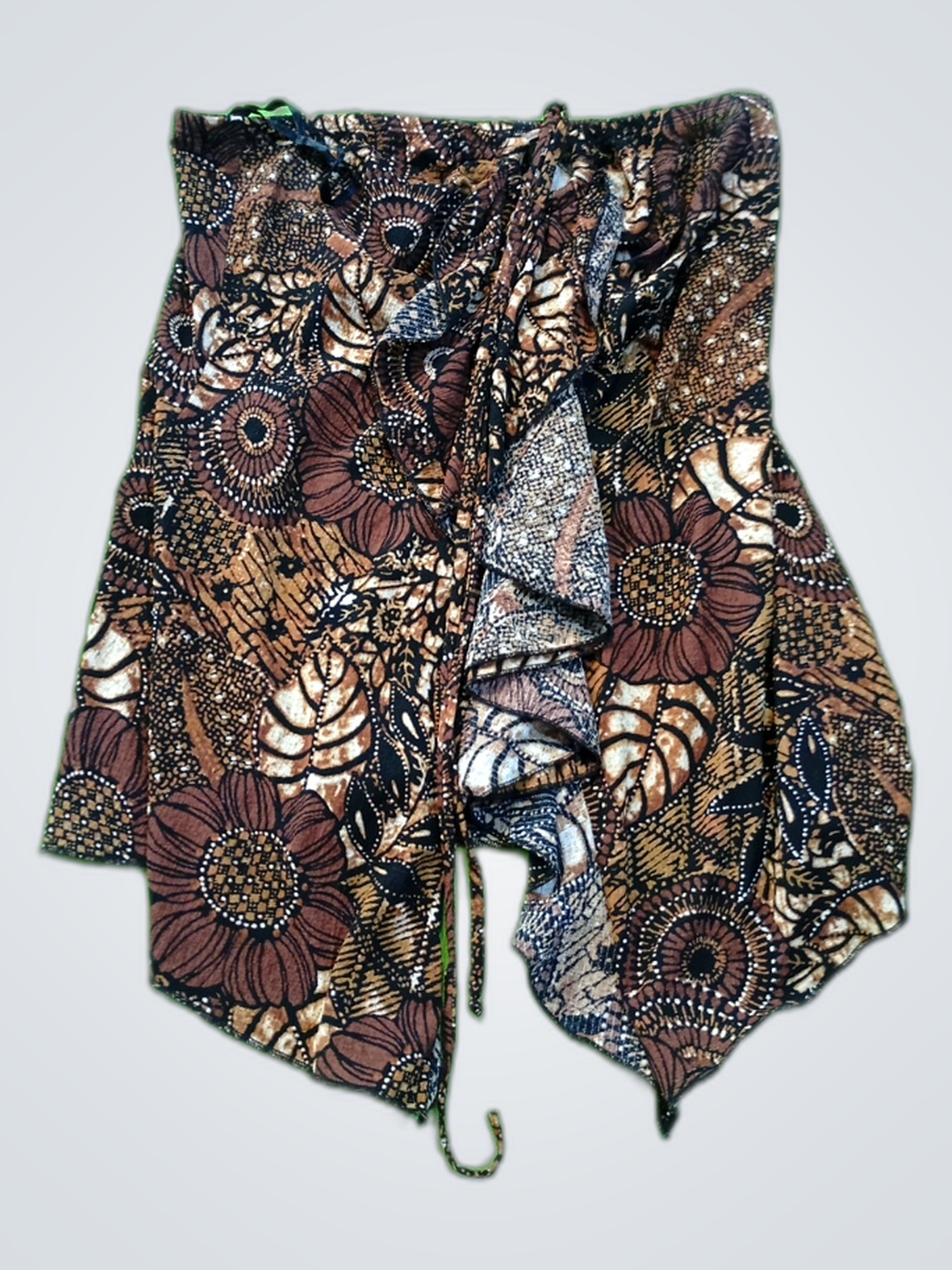 Braune Floral gemusterte Shorts