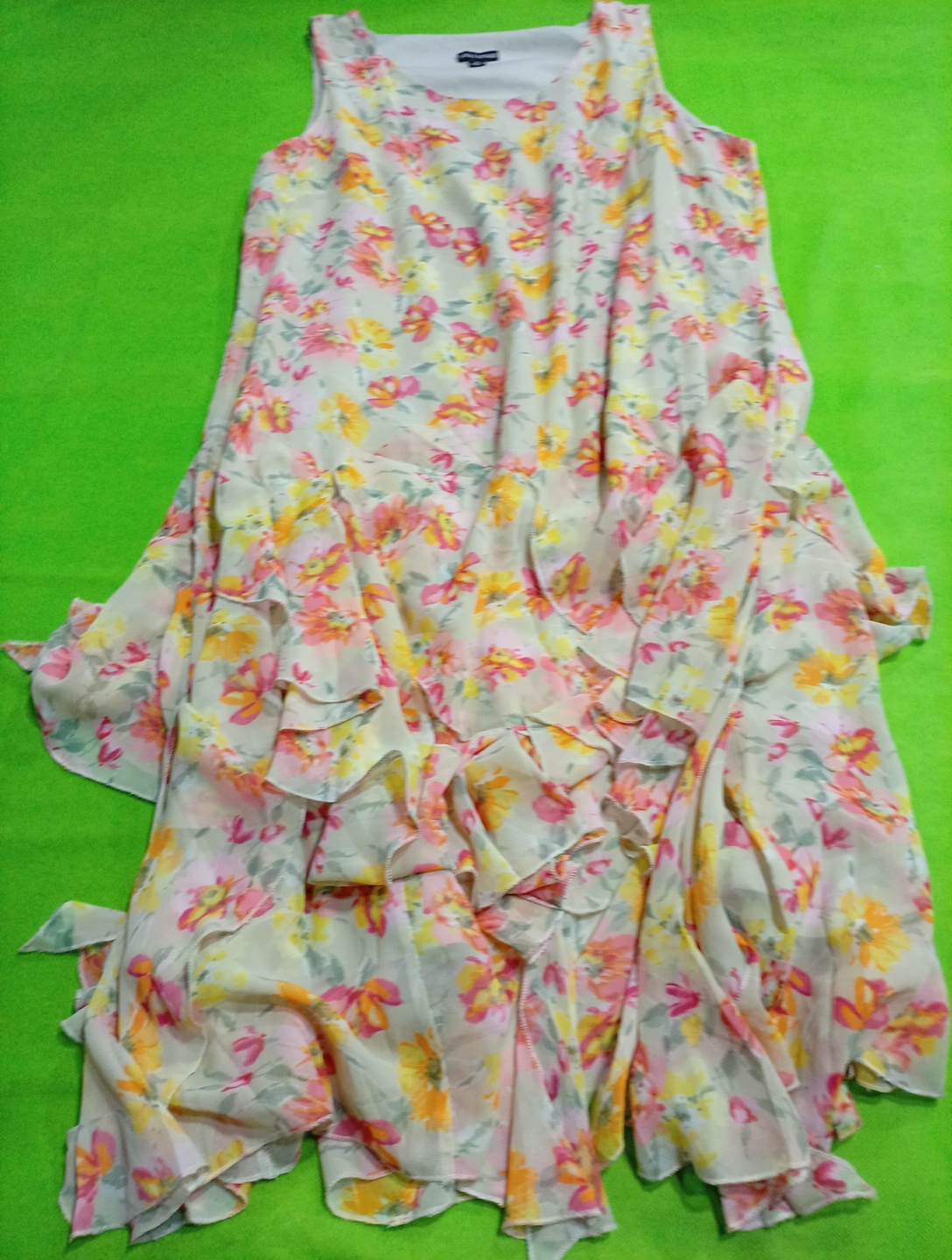 Nina Leonard Floral Sleeveless Maxi Dress