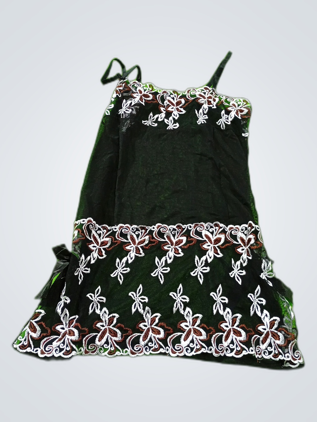 Vestido de tirantes de encaje negro