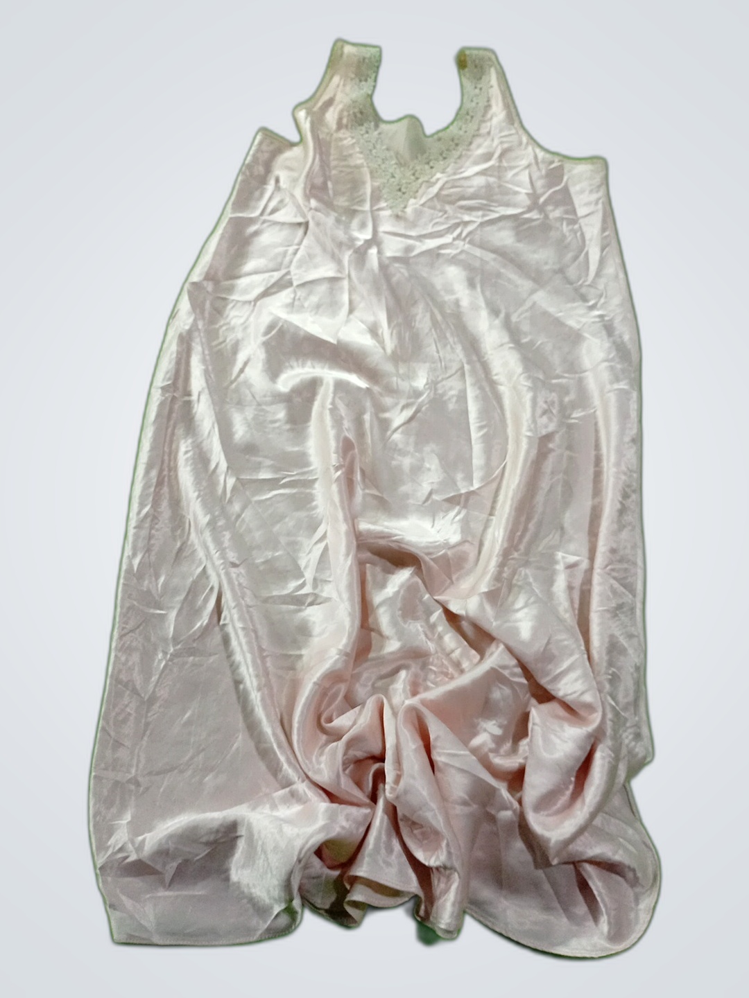 Vestido de satén rosa