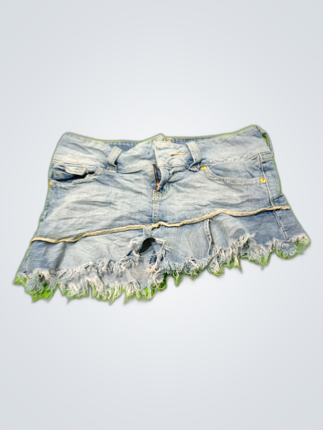Shorts de mezclilla desgastados sin marca