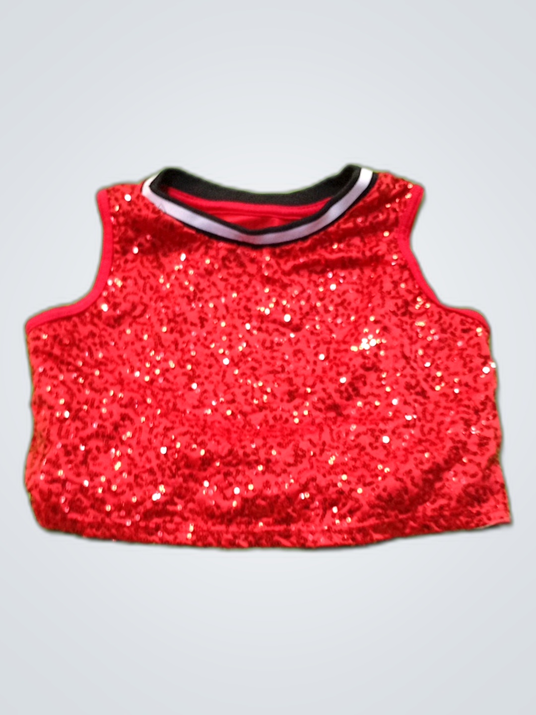 Top corto de tirantes con lentejuelas rojas