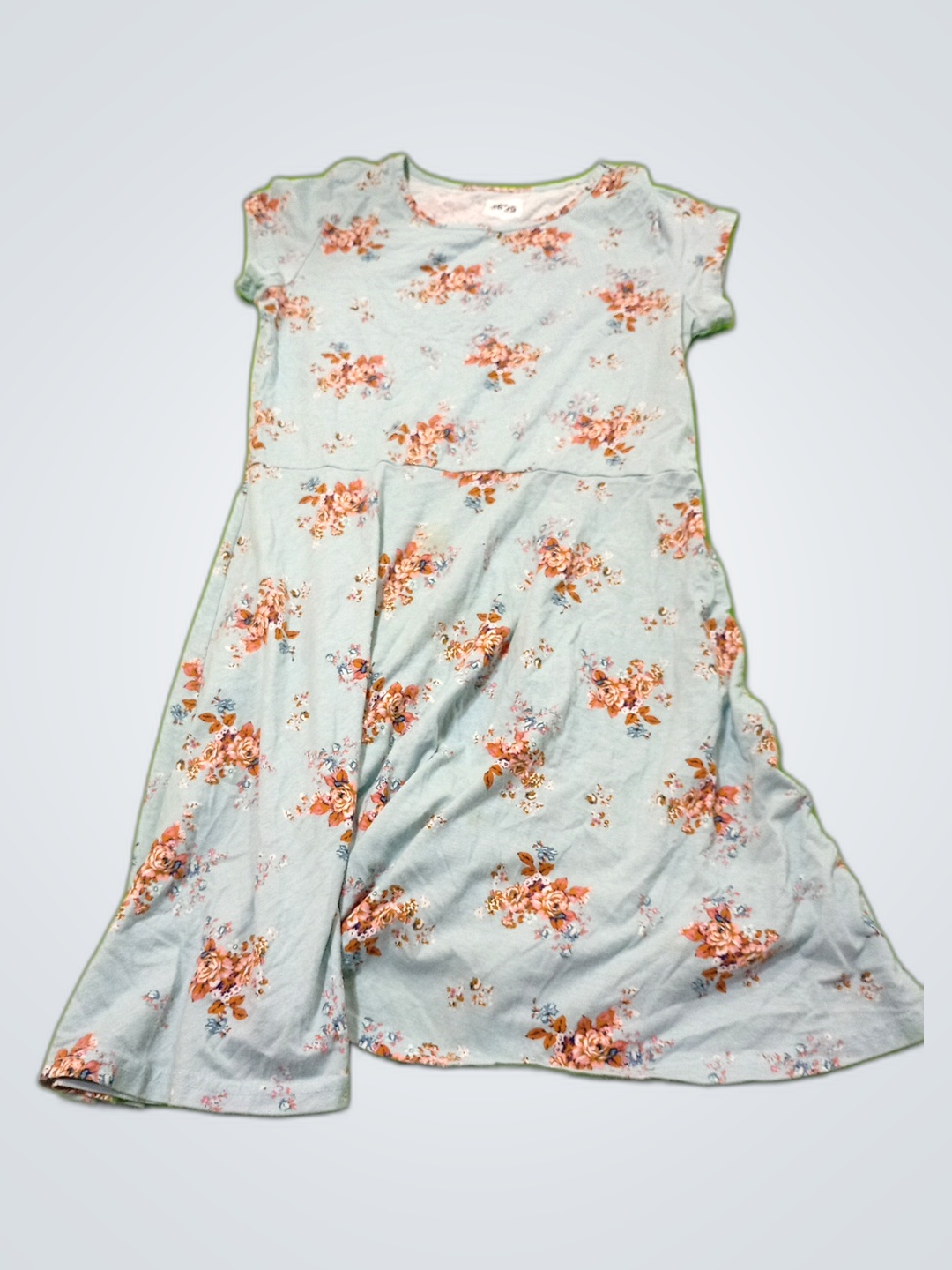 Vestido mini de manga corta con estampado floral