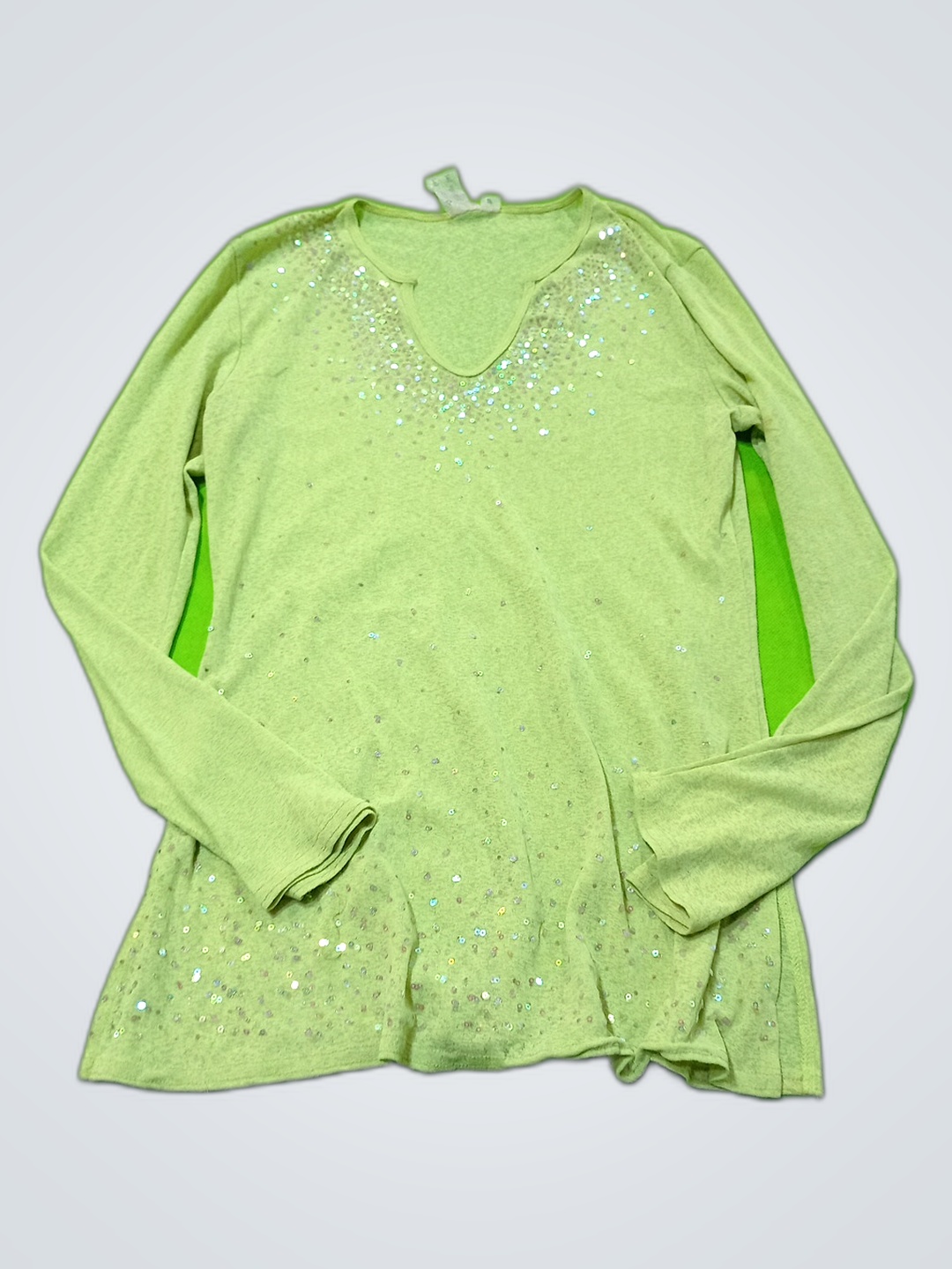 Suéter de punto verde con lentejuelas y escote en ..