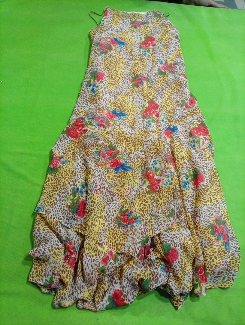 Vestido Floral de Urban Outfitters