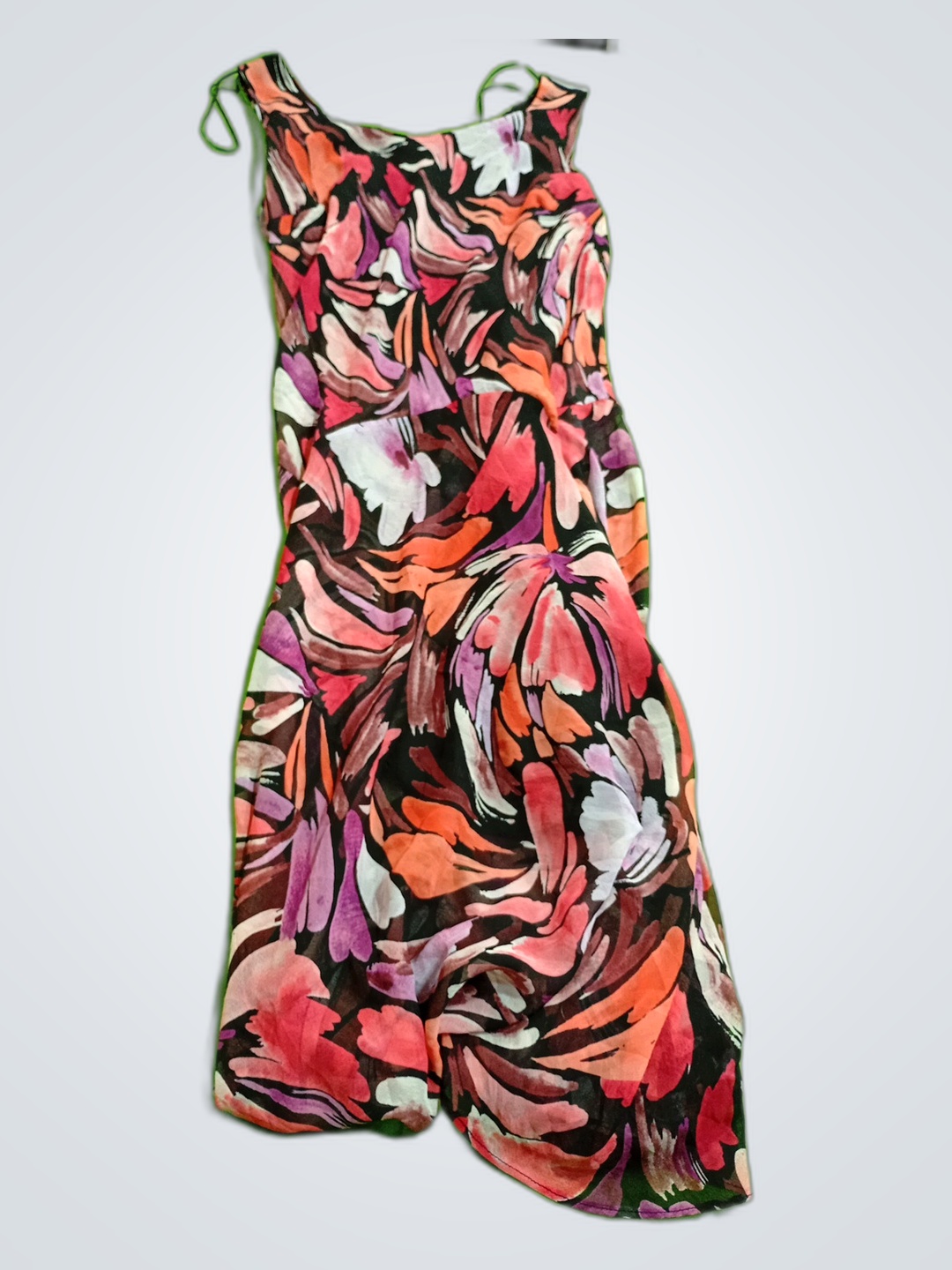 Vestido sin mangas de estampado floral de Signatur..