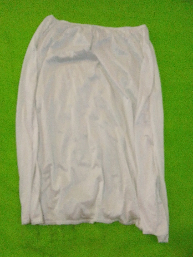 Camisa blanca de manga larga