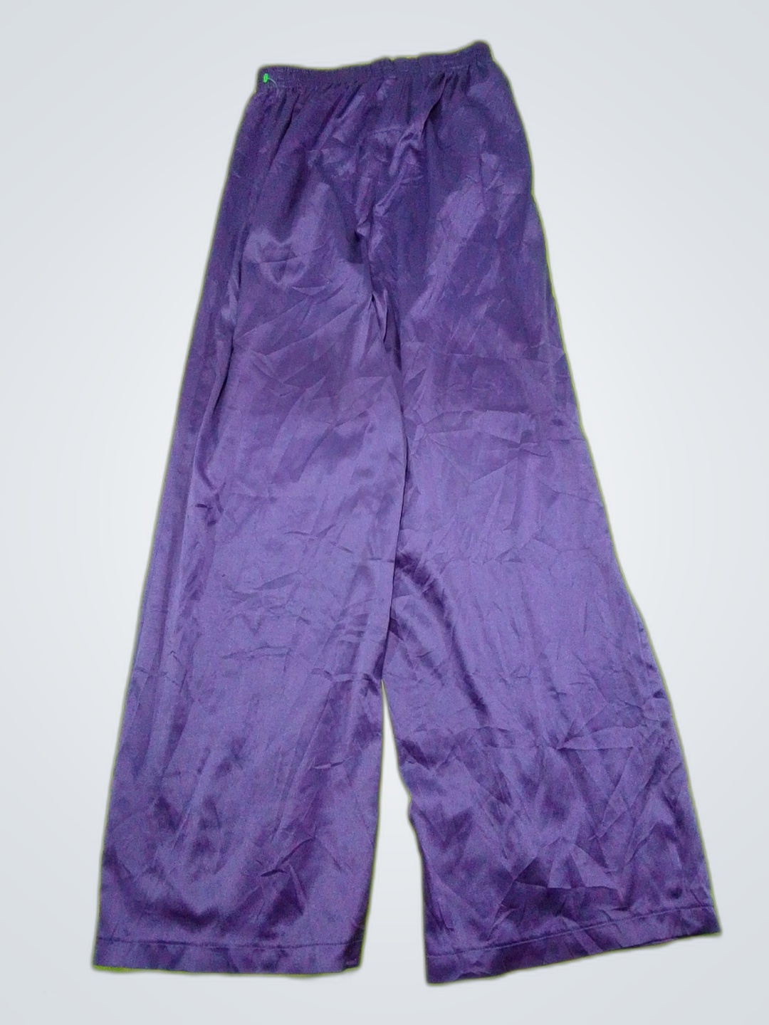 「パープルパンツ」