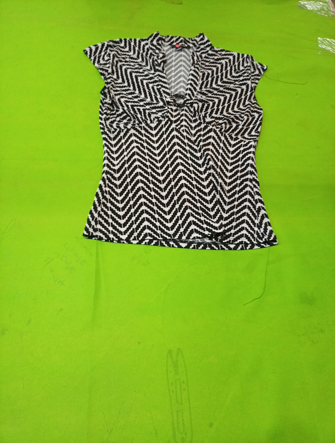 XOXO Printed Zigzag Blouse