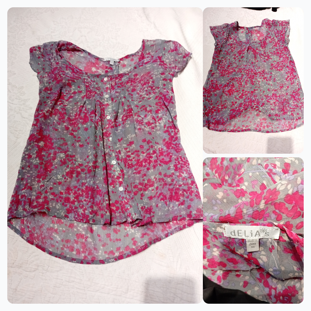 Floral Print Button-Up Blouse