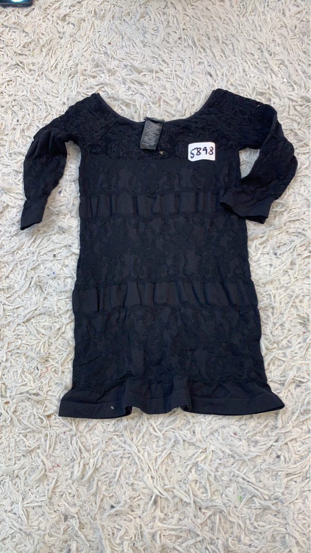 Robe mini en dentelle noire Bebe