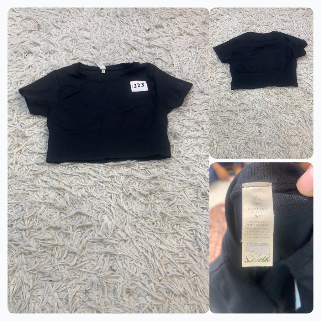 Black Cropped T-shirt