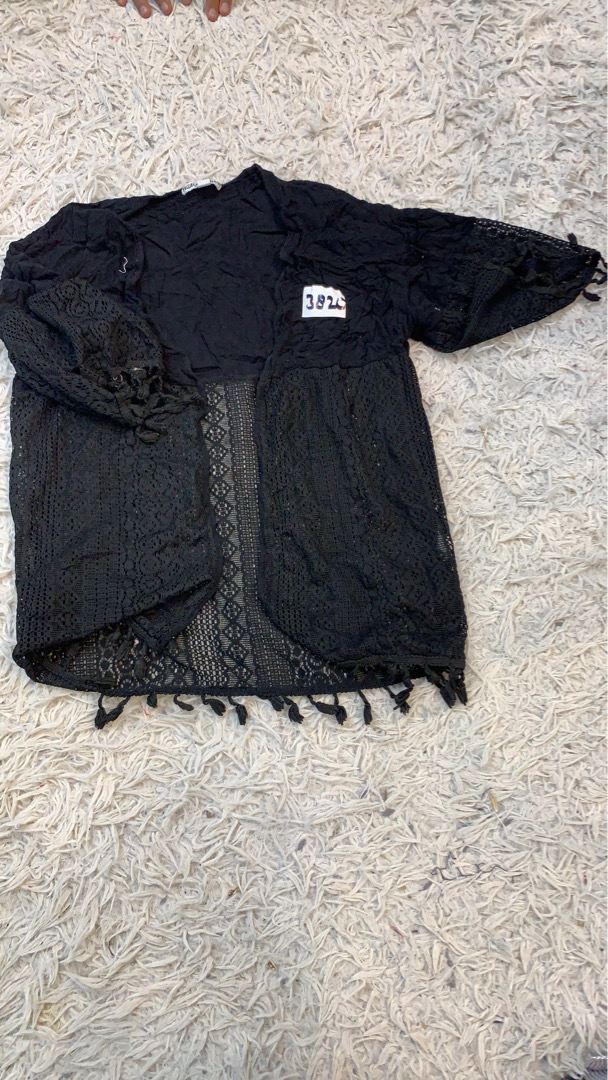 Cardigan de Encaje Negro