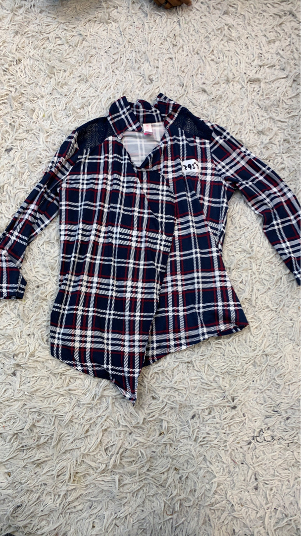 No Boundaries Camisa de Botones a Cuadros