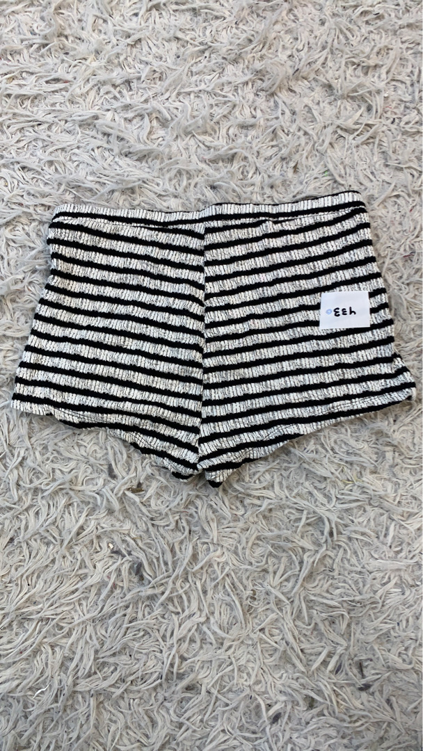 Shorts a rayas