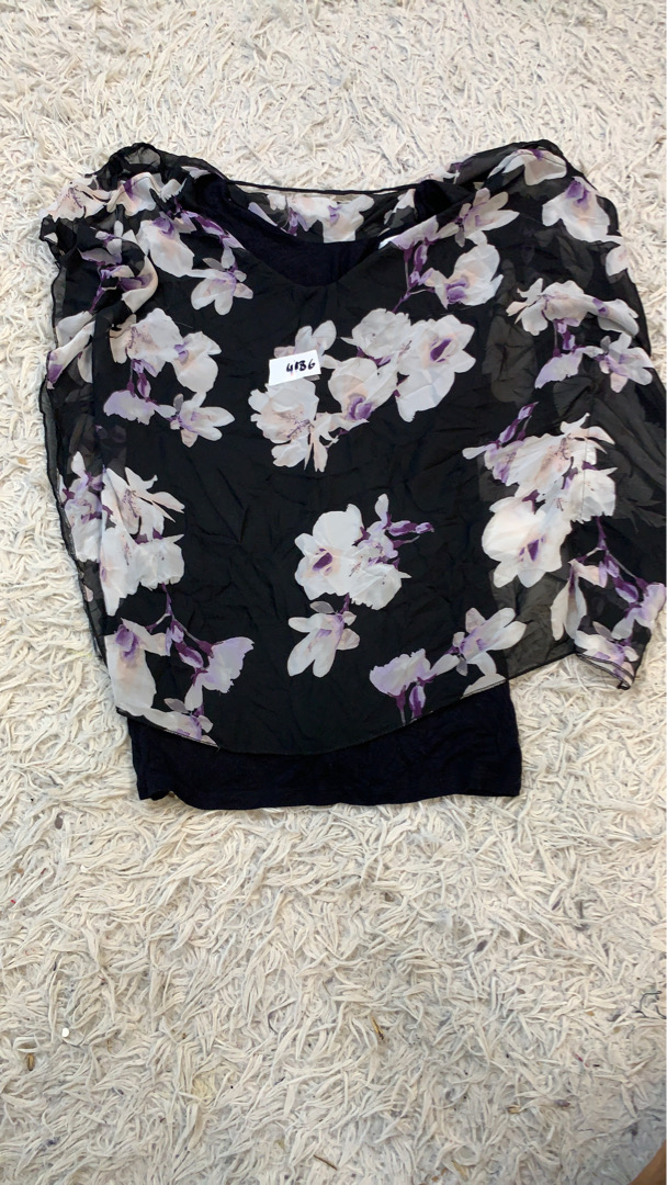 Blusa de Chifón Floral con Superposición de Ricki
