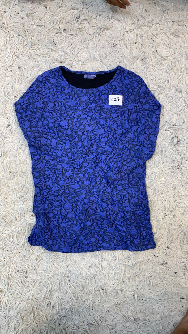 Laura Scott Blue Floral Print Top