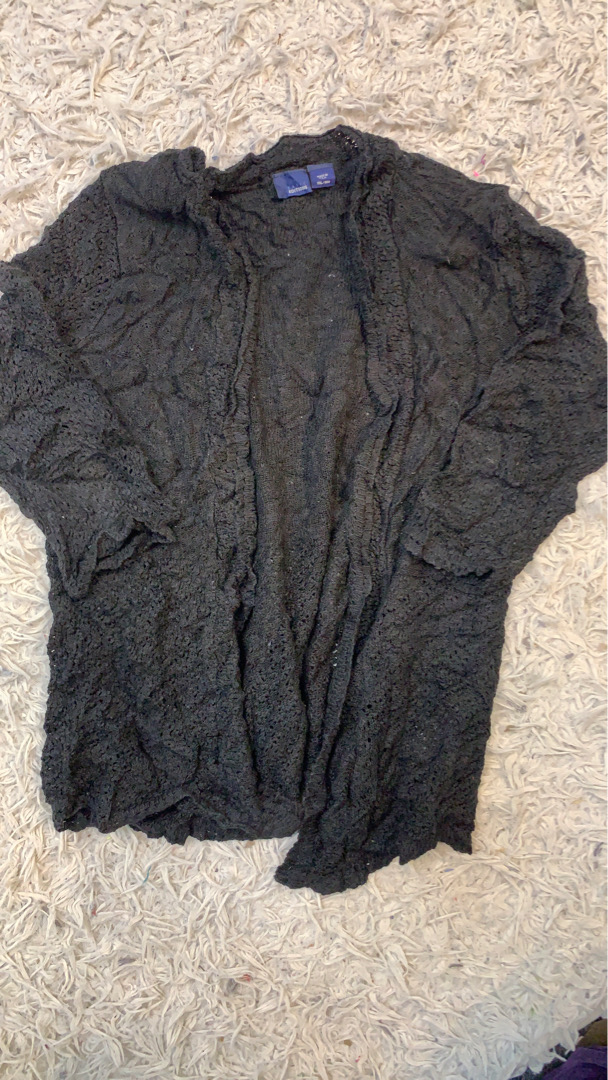 Cardigan en tricot noir Basic Editions