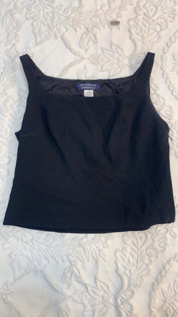 Black Sleeveless Top