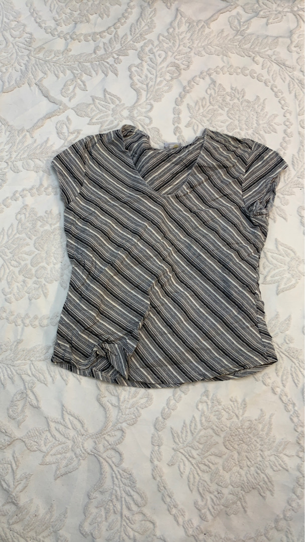 Old Navy Striped V-Neck T-Shirt