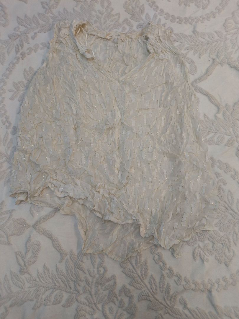 LOVESTITCH Sleeveless Blouse