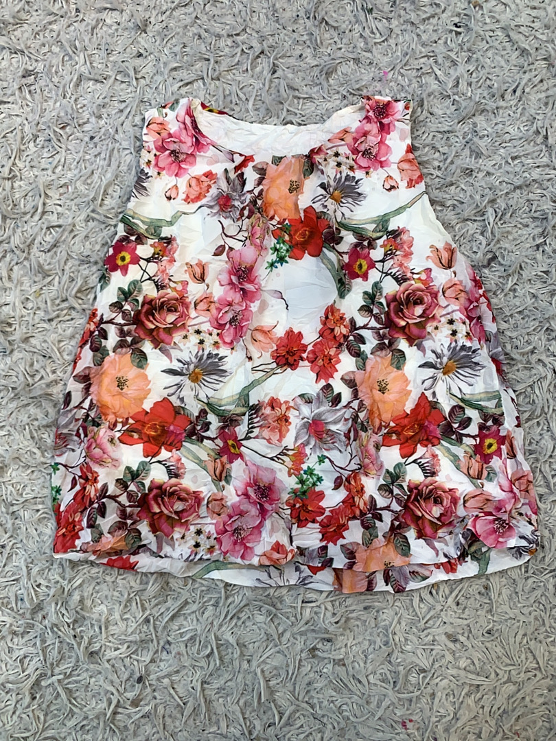 Floral Print Sleeveless Blouse