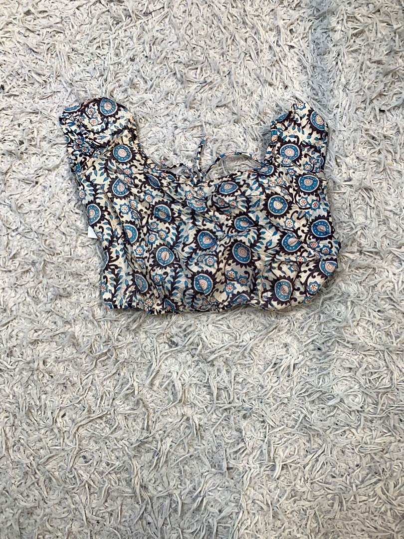 Floral Print Cropped Blouse