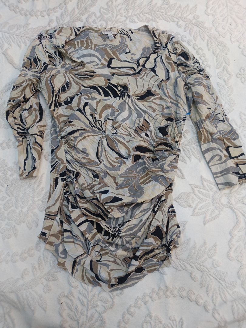 「A Pea in the Pod マタニティ フローラル トップ」