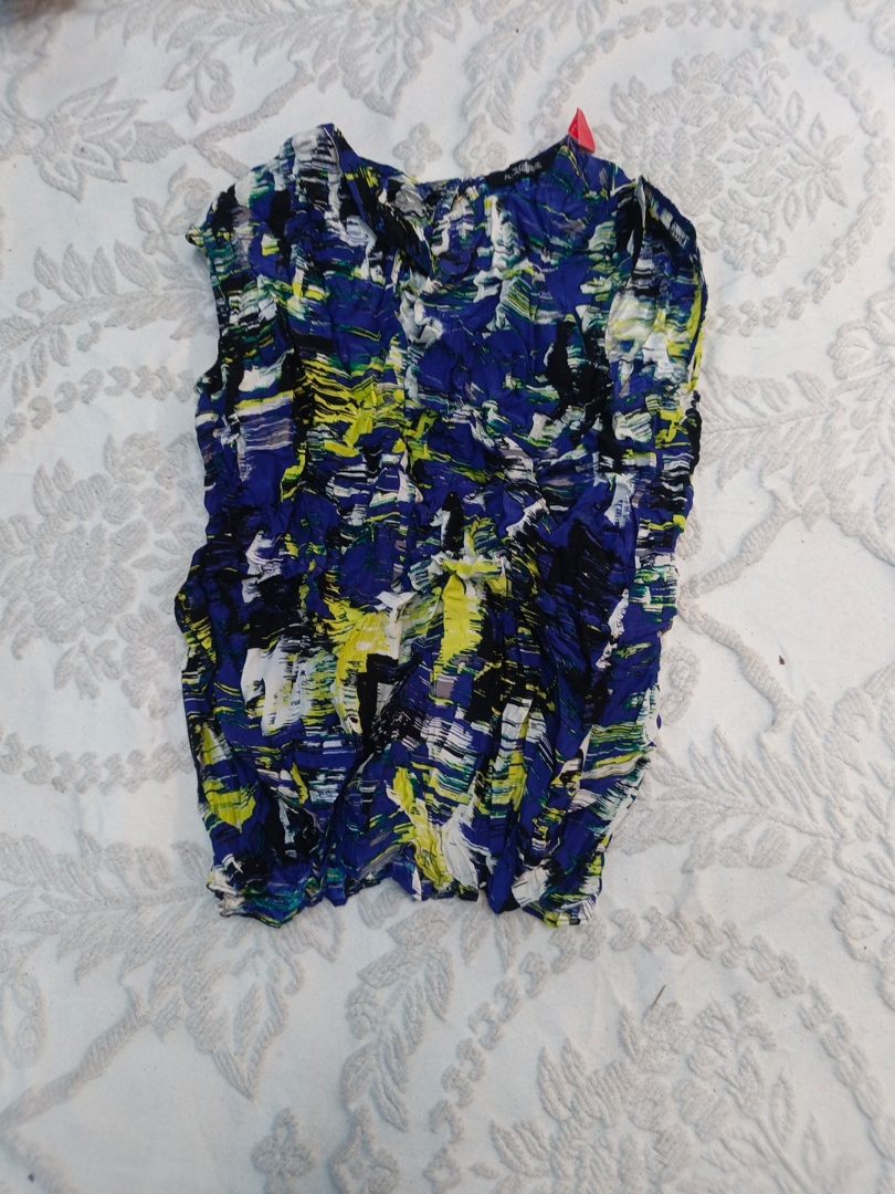 Women's Sleeveless Blouse