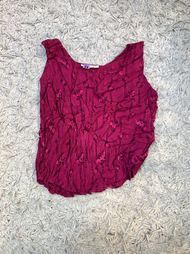 「ウィメンズ ピンク フローラル トップ」