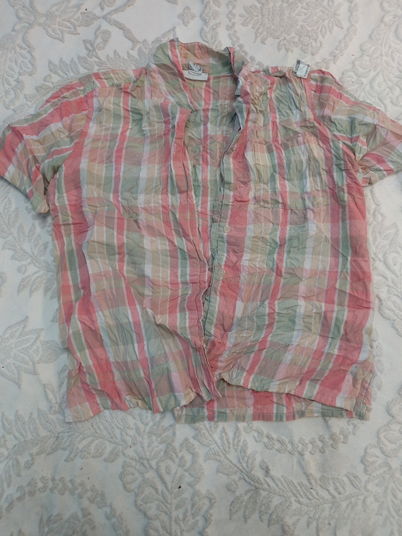 Plaid Short-Sleeve Shirt
