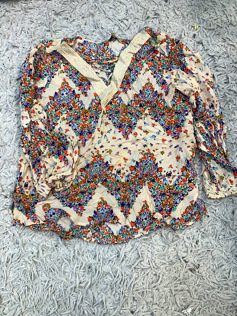 Blouse with Floral Pattern