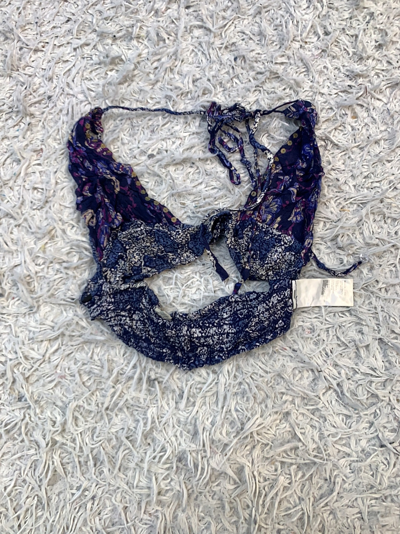 Top Halter all'uncinetto floreale da donna