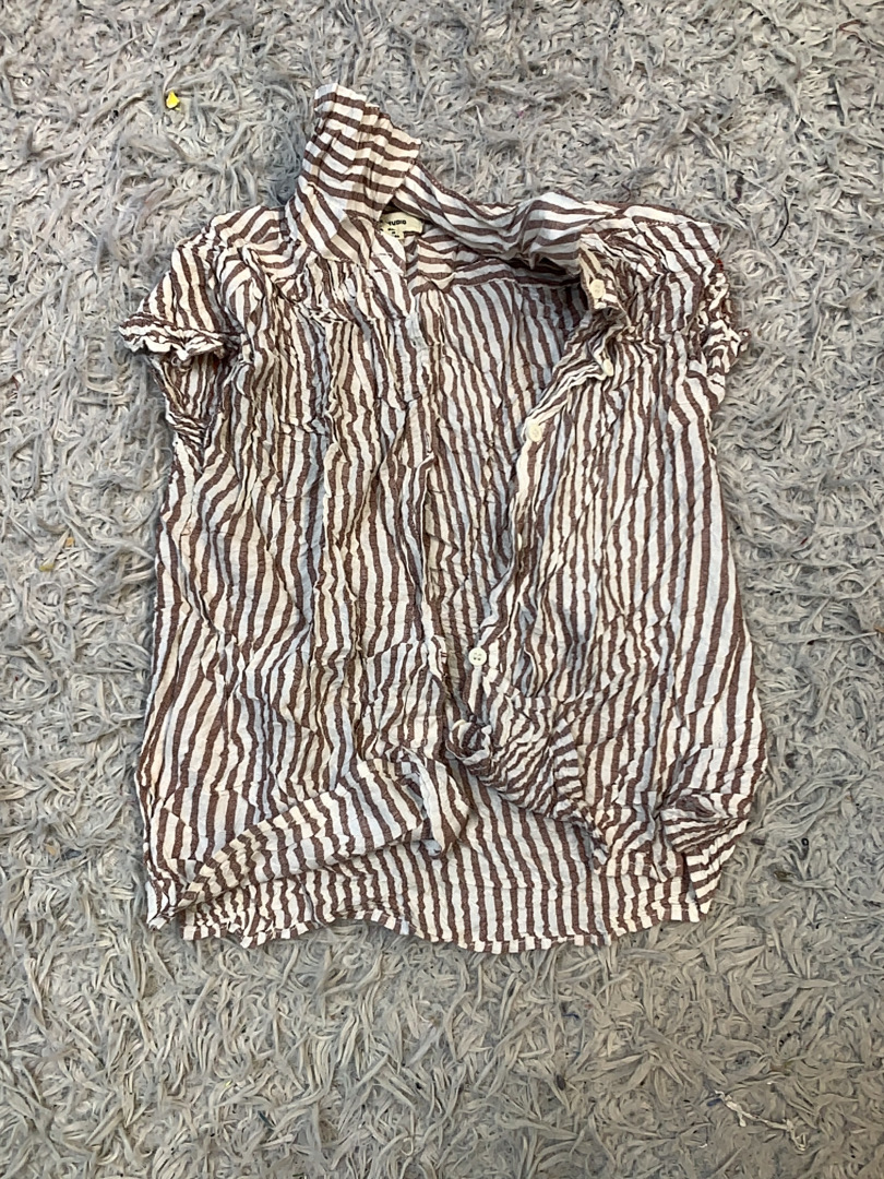 Blusa Listrada Marrom e Branca