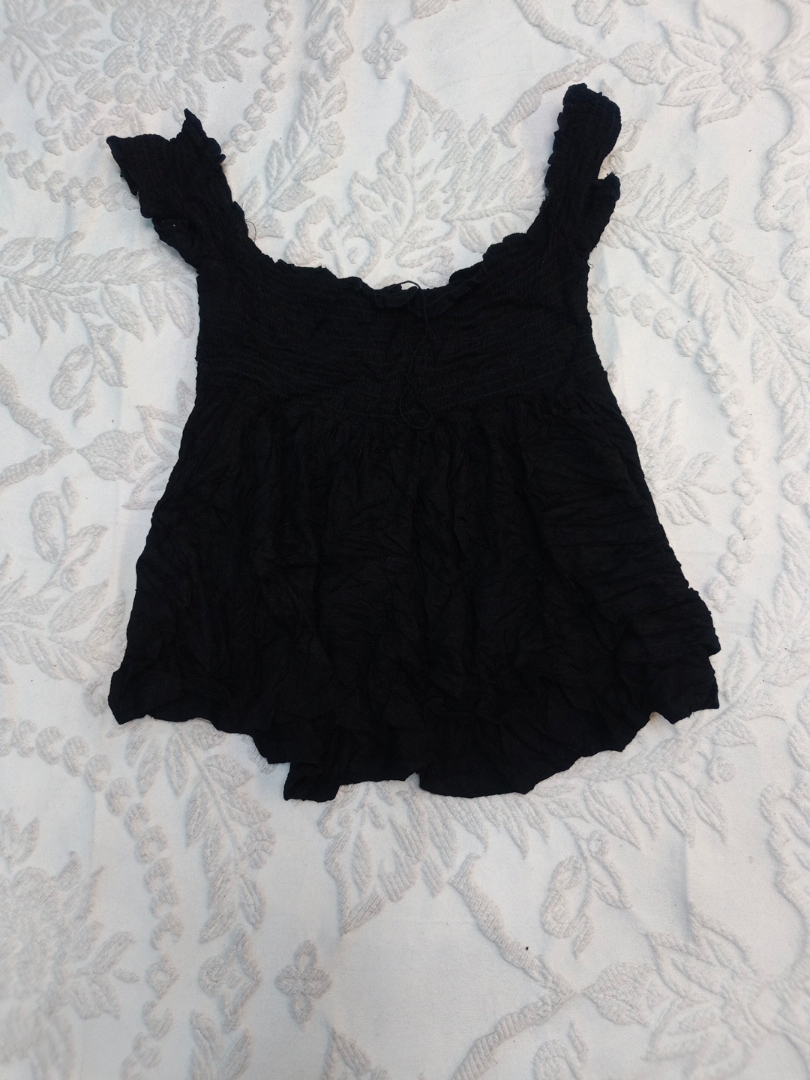Black Ruffled Top