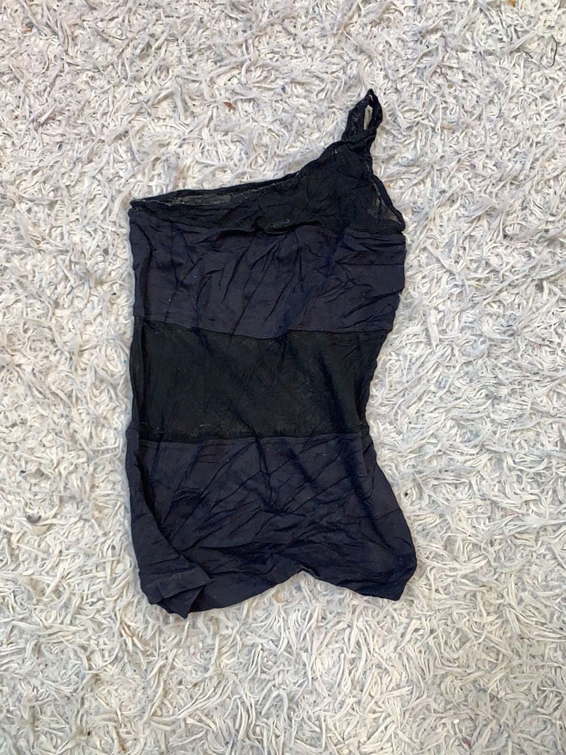 Schwarze transparente Spaghetti-Top