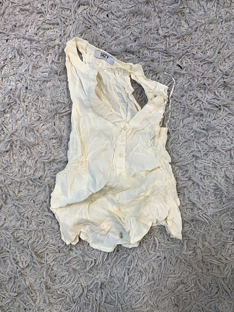 Top de color crema para mujeres