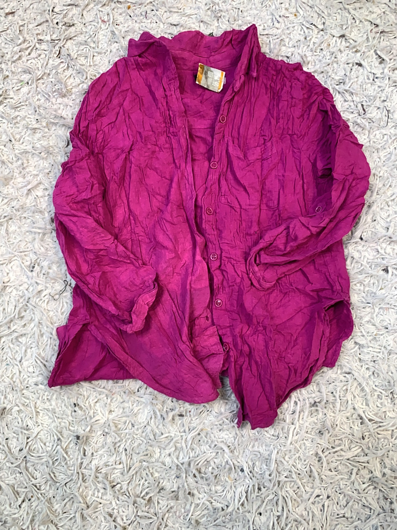 ケネス・コールの反応 ピンクのブラウス