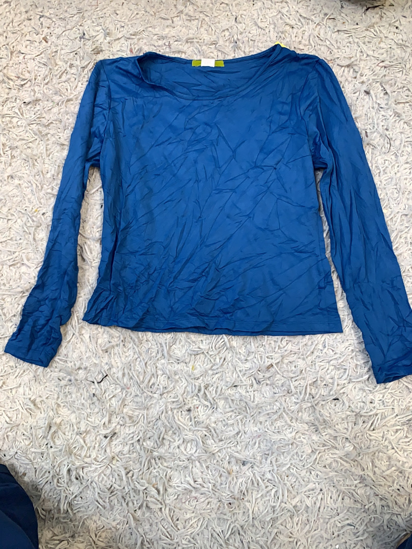 Top à manches longues bleu