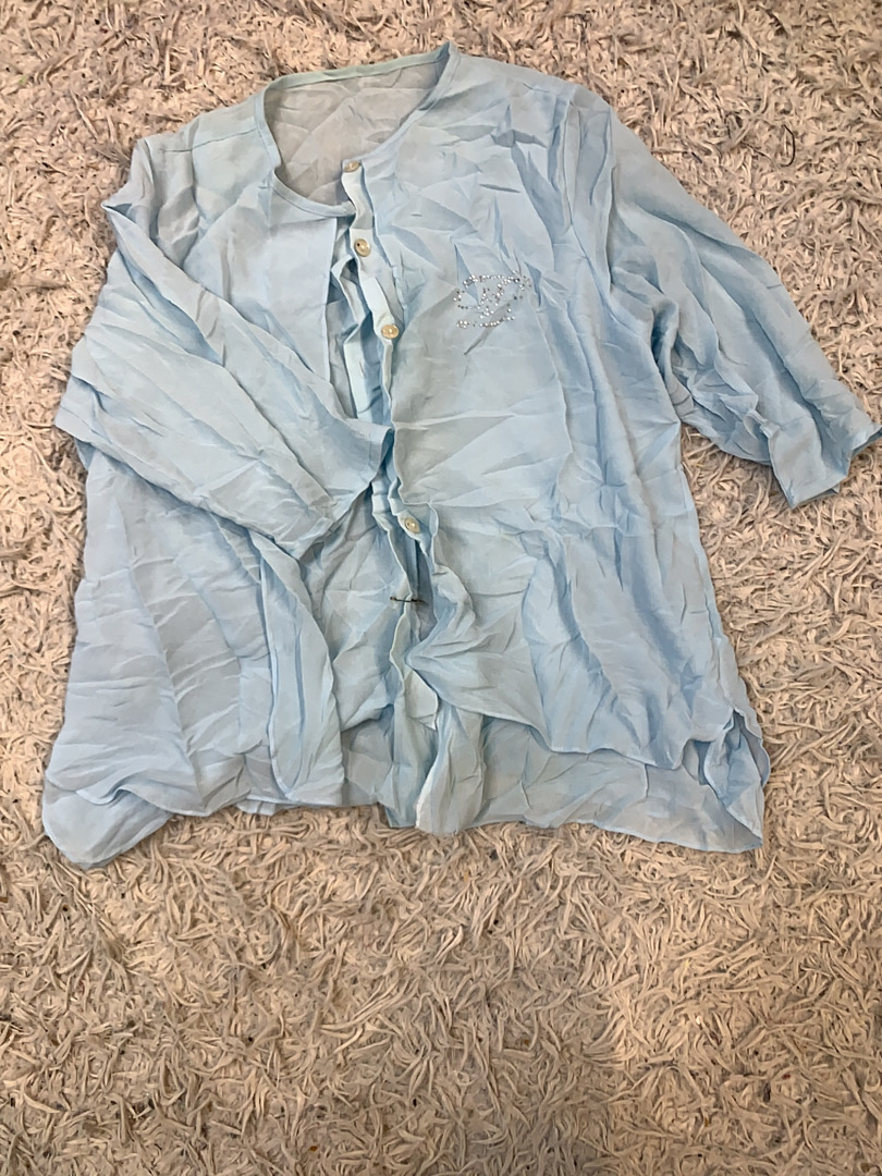 Chanel Hellblaue Bluse