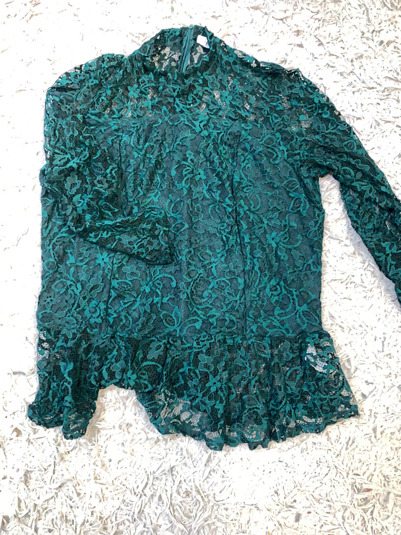 Top in pizzo turchese